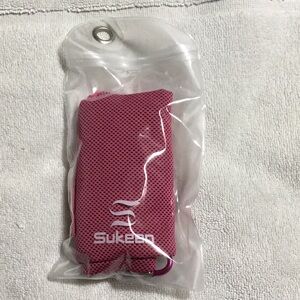 NWT Sukeen Cool Power Towel